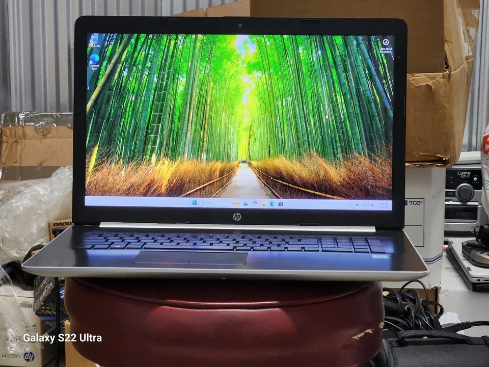 HP 17-byoo17cy 17,3'' TOUCHSCREEN RAM 8GB SPEICHER 256NVMe CORE i5 8. GEN WIN 11