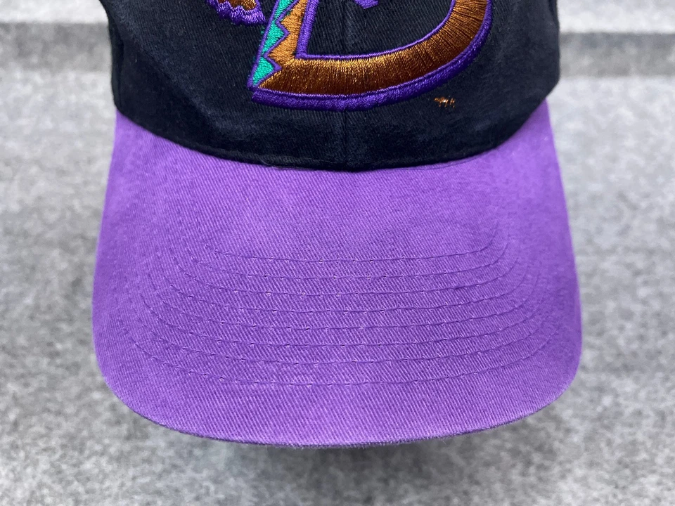 Randy Johnson Arizona Diamondbacks 1999 sombrero espalda a presión adulto negro púrpura algodón Foto 3 de 4