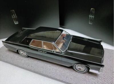 No285 ミニカー1/18 Lincoln Continental 1/18 Scale Lincoln Continental 2018 Diecast Car Model Toy in