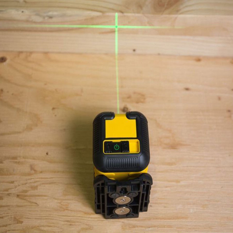 DeWALT DW08802CG 40Foot Locking Pendulum Green Cross Line Laser Level