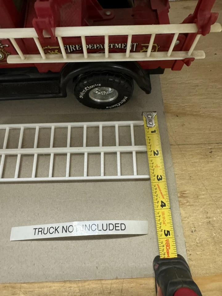 1 JUEGO DE ESCALERAS PARA CABER CAMIÓN DE BOMBEROS CLÁSICO DE ACERO NYLINT Nº 1 Foto 4 de 4