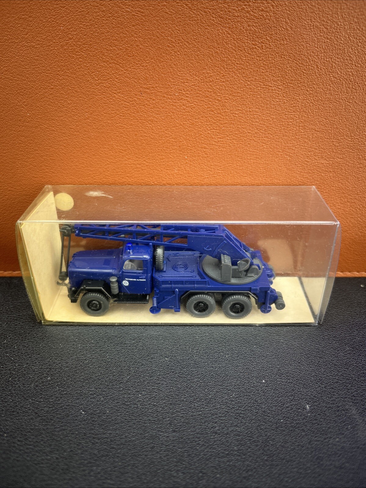 Picture 4 of 14