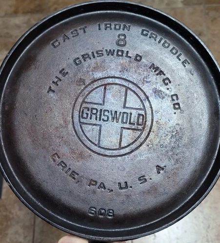 Griswold no. 8  Cast Iron Griddle Large Block 608 in Very Nice Condition