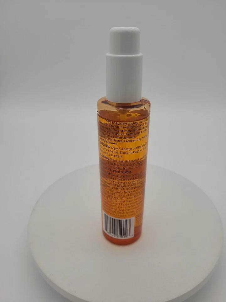 Limpiador facial RoC Multi Correxion Revive + gel brillante con vitamina C protector solar Foto 3 de 4