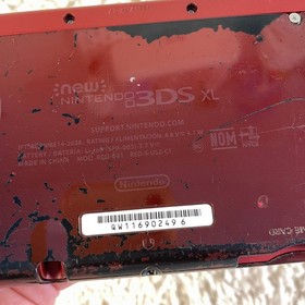 Nintendo &ldquo;New&rdquo; 3DS XL Metallic Red Handheld Console System RED-001 FOR PARTS