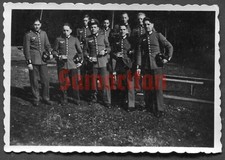 C7/3 WK2 ORIGINAL DEUTSCHES GRUPPENFOTO WEHRMACHT SOLDATEN IN PARADEUNIFORM