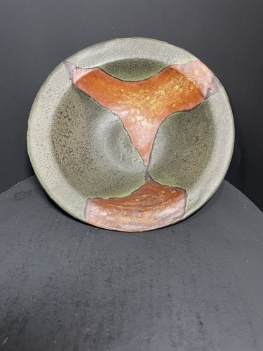 Art Pottery Glazed Ceramic Bowl Green Rust 8 Inch Diameter Rustic Vintage Gift - Picture 2 of 7