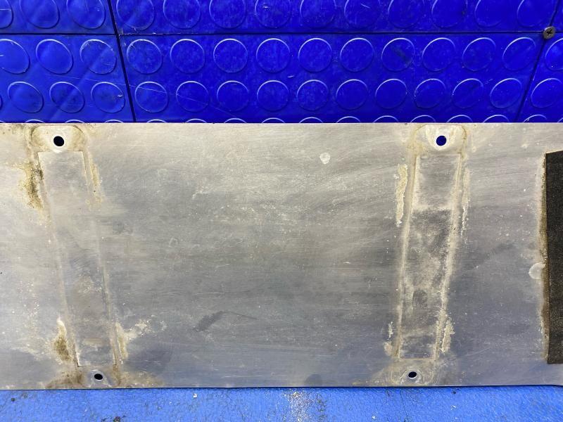 2016-2021 MCLAREN 570S REAR CENTER UNDERBODY TRAY SHIELD PLATE 11A0489CP *DENTED