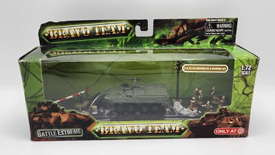 Unimax Toys Bravo Team 1:72 U.S. M1126 Stryker ICV & Soldiers
