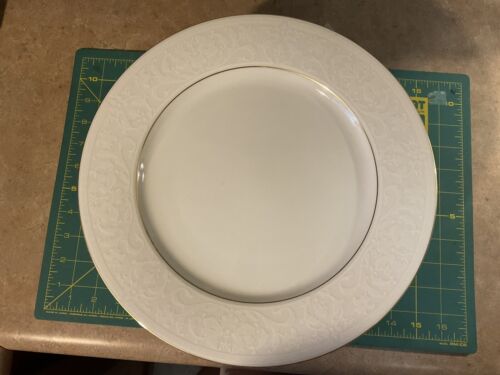 Nikko Fine China White Lace Dinner Plate - Goldstone Trim - Beautiful - Picture 1 of 9