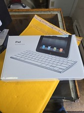 Apple Keyboard Dock for 30-Pin iPad Gen 1, 2, 3 - MC533LL/A NIB-never opened 