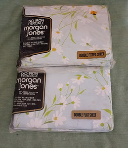 VTG MORGAN JONES Double Sheet Set Dainty Daisies in Blue No Iron NIB