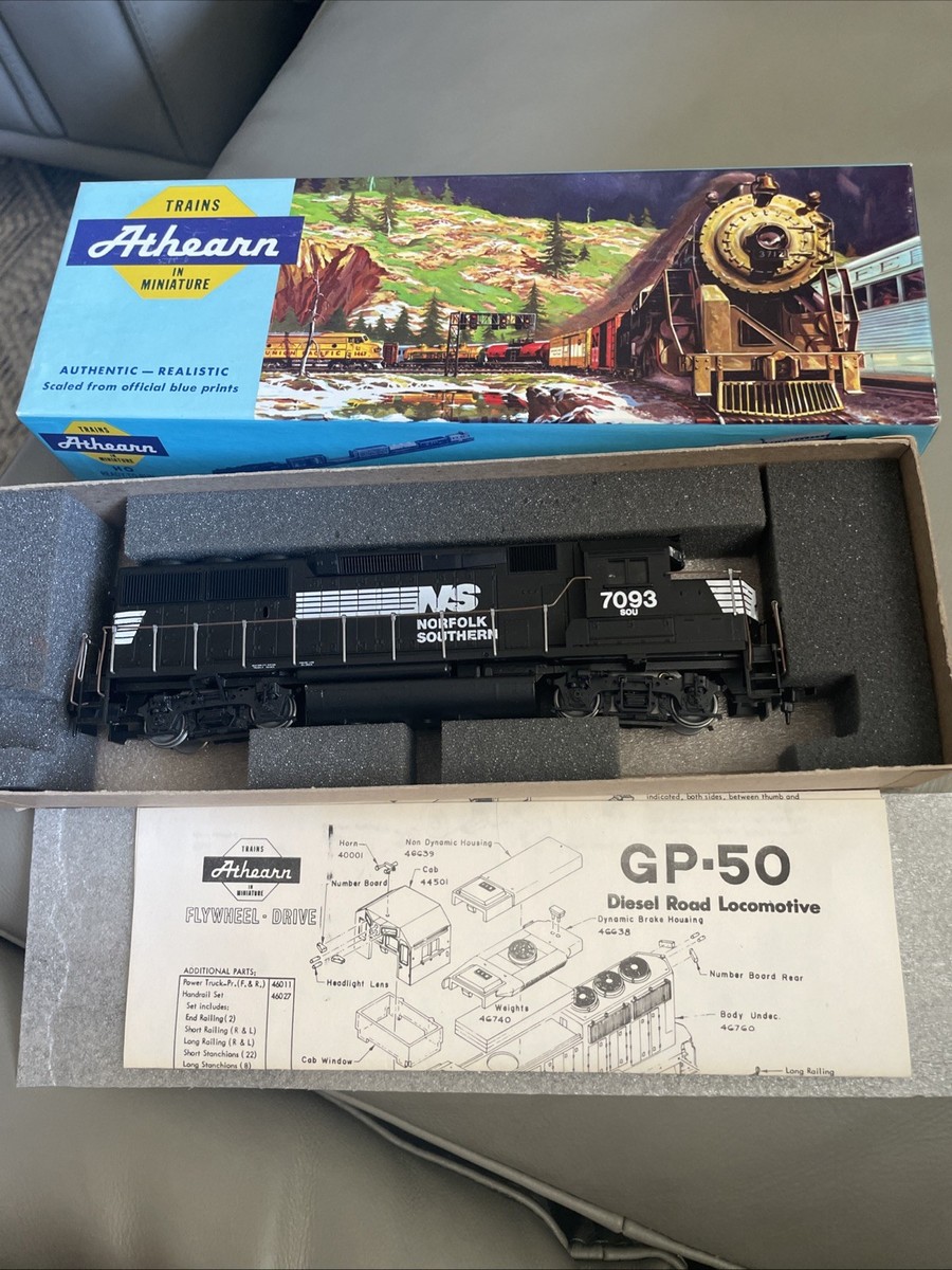 Athearn HO EMD GP50 Locomotive Norfolk Southern #7093 Tested