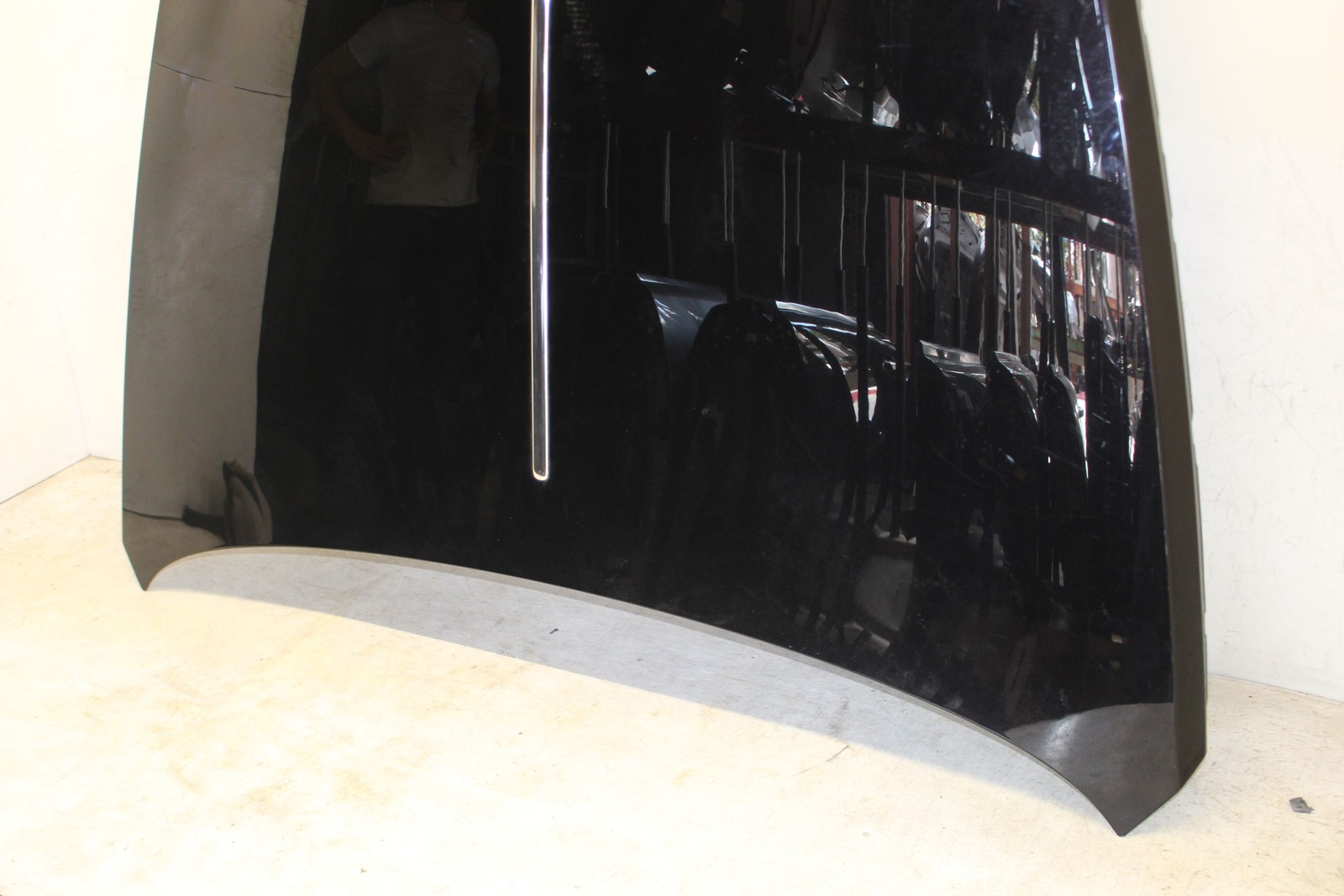 11 ROLLS ROYCE Hood