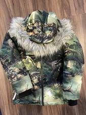 Molo Jacket Castor Fur Dino Forest 7 yrs (size 122)