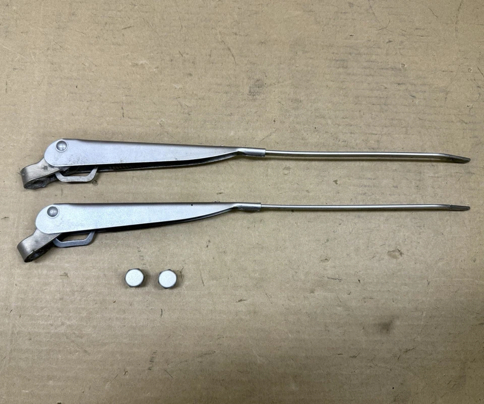 Brazos limpiaparabrisas para camión Datsun 620 1972-1979  Foto 3 de 4
