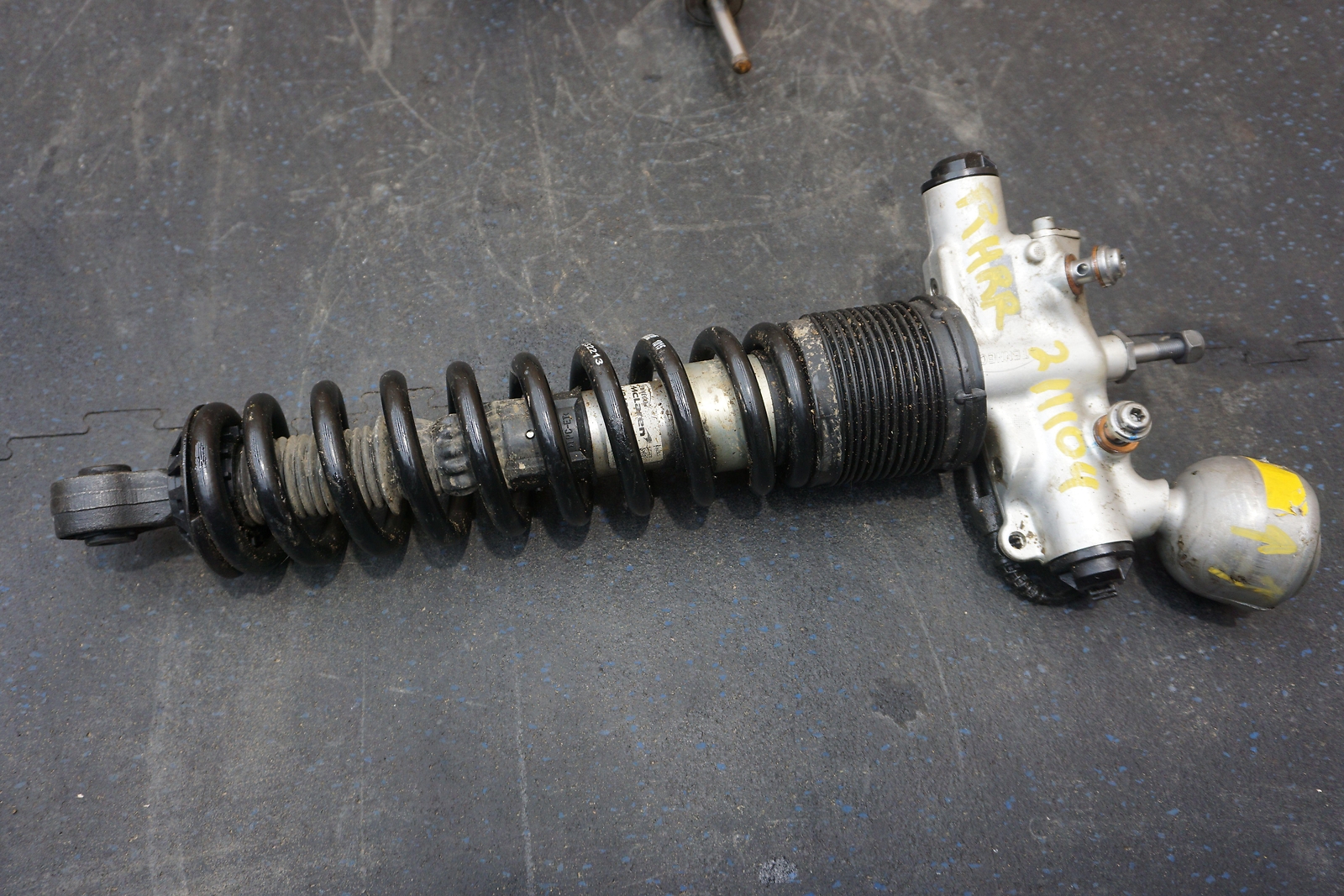 Shock Absorber & Eibach Spring 11B1399CP 11B1400CP McLaren 650s Spider 16 *NOTE