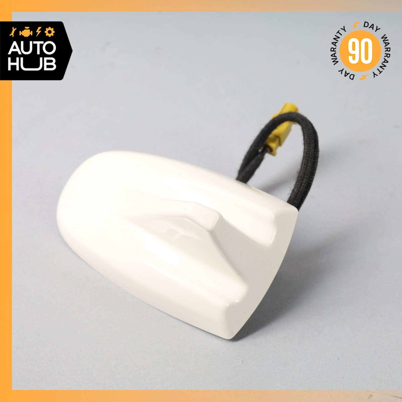 14-17 Maserati Quattroporte M156 Ghibli M157 Shark Fin Radio Antenna White OEM