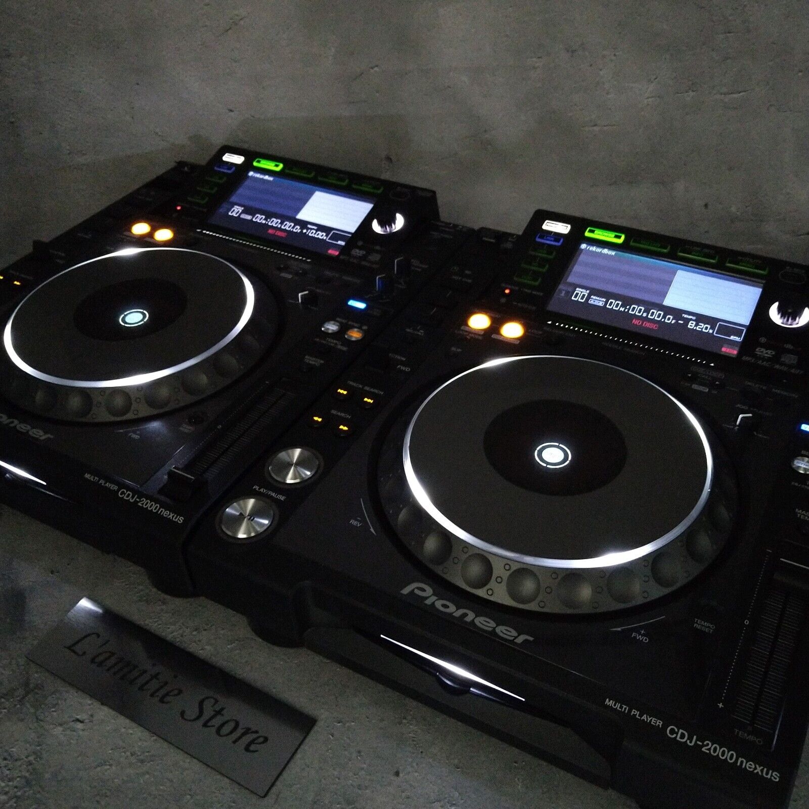 Pair 2x Pioneer CDJ-2000NXS DJ Player Turntable CDJ2000NXS 2000 Nexus  2000Nexus