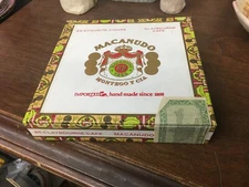Macanudo Claybourne Cafe Wood Cigar Box 