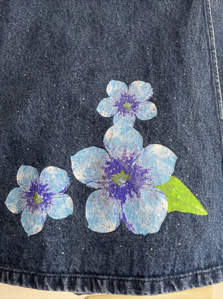 Falda vaquera AMY BYER con flores pintadas - niñas talla 4 Foto 2 de 4