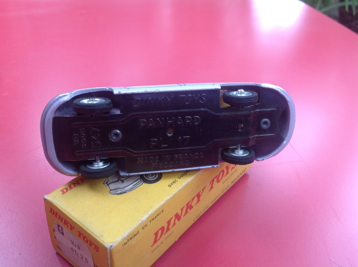 Dinky Toys Panhard PL 17 Réf 547 - Gris Parme Jantes Alu - État Near Mint