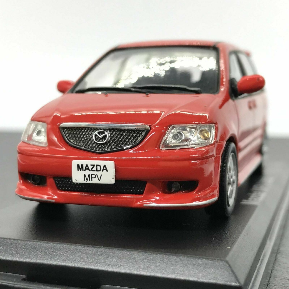 1/43 Mazda MPV 2006 Copper Redメタリック 1/43 Mazda MPV 2006 Copper Redメタリック 1/43 Mazda MPV 2006