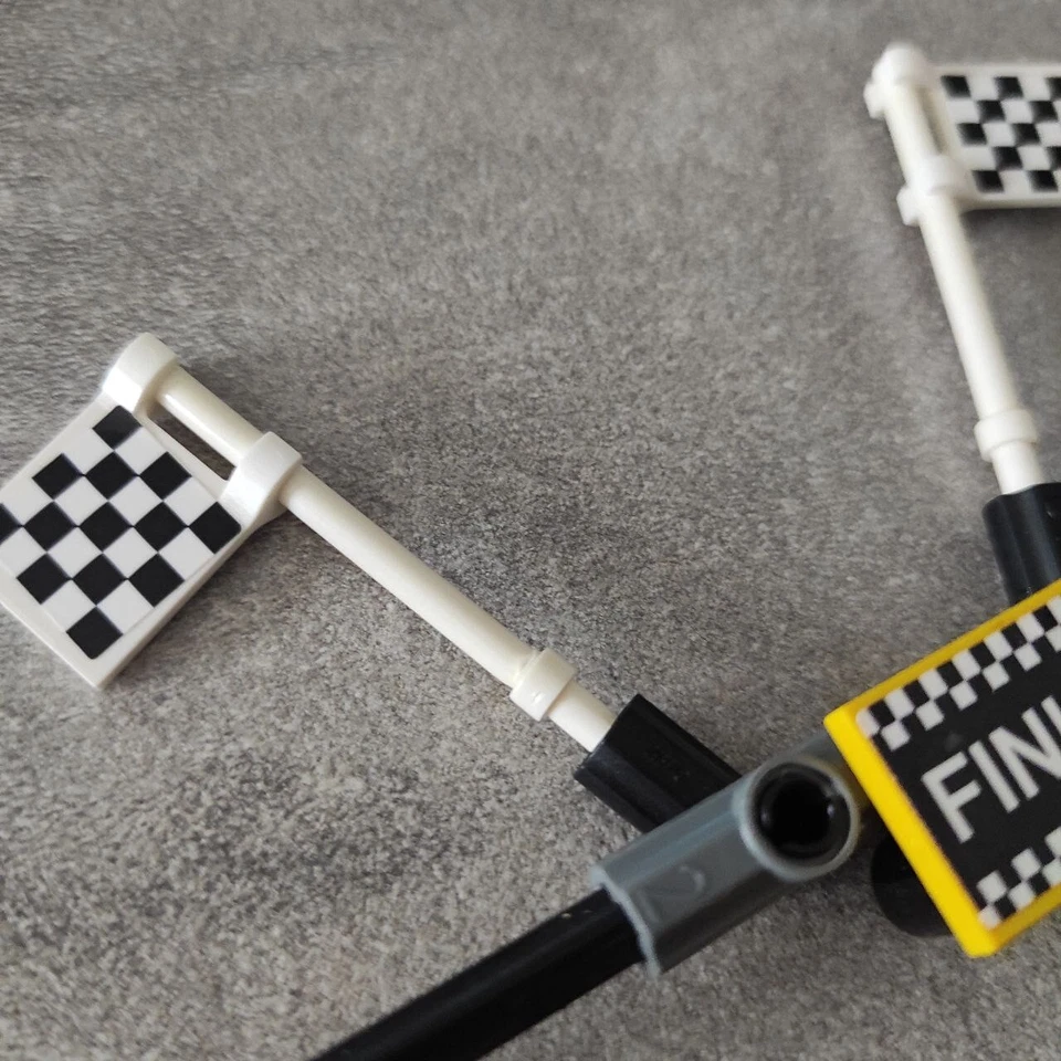 LEGO Technic 42104 Race Truck, foto 4 di 4