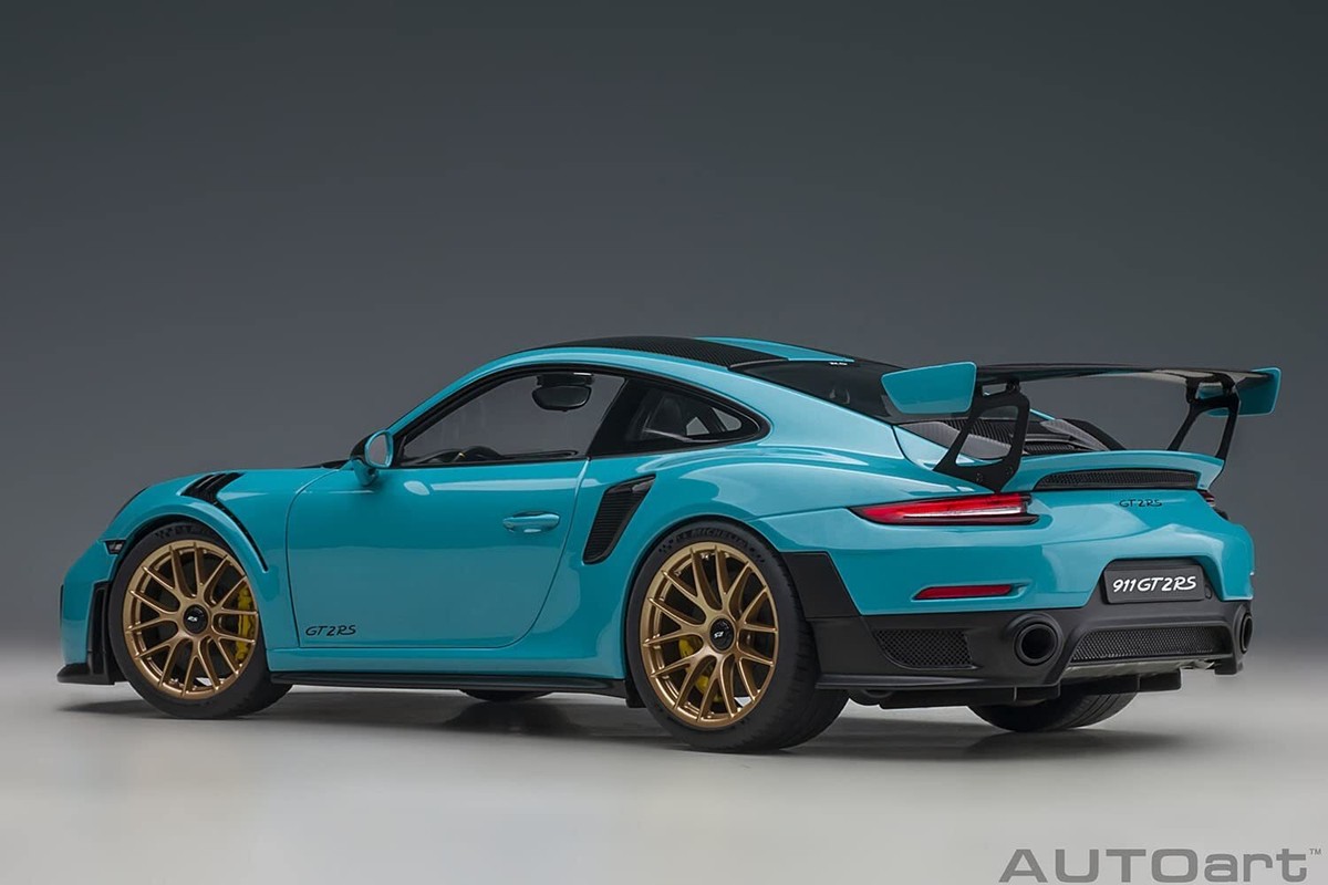 AUTOart 1/18 Porsche 911 (991.2) GT2 RS Weissach Package