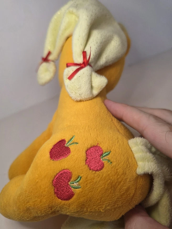 G4 Hasbro 2014 AURORA My Little Pony 10" APPLEJACK Sentado PLUSH Cabelo Brilhante - Imagem 4 de 4