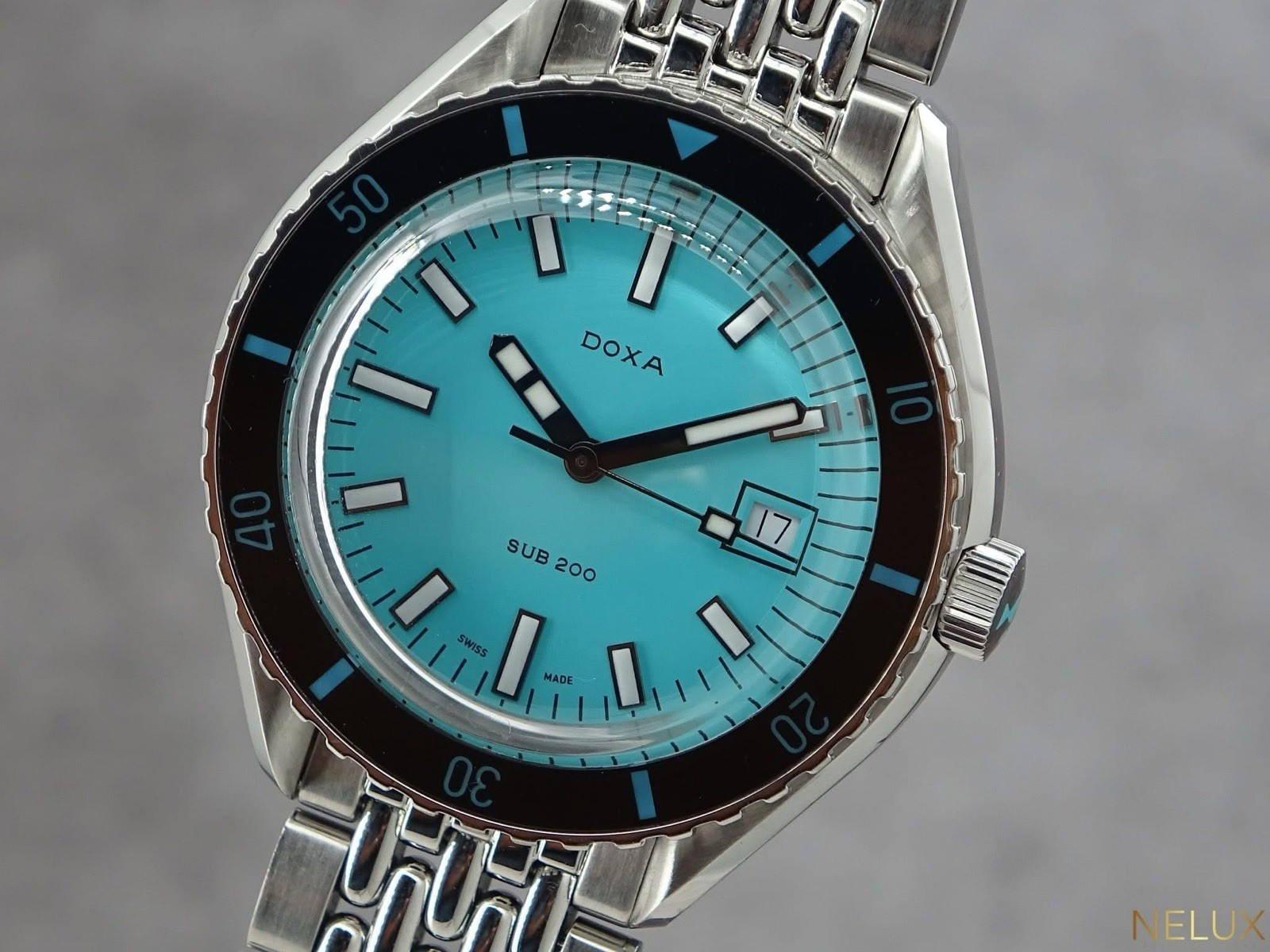 DOXA Sub 200 40mm Swiss Made Automatic Watch Stainless Steel Sapphire Crystal