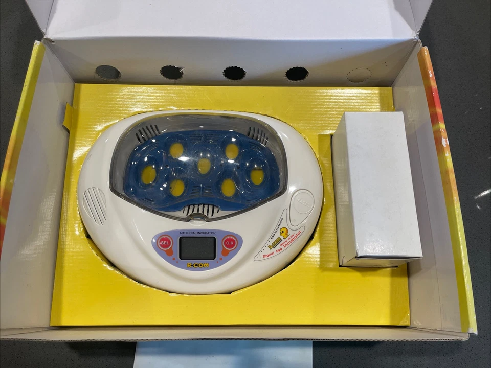 R-Com Digital Egg Incubator DX-8800XP + Inserts -New NIB - Image 2 of 3