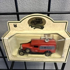 Lledo Chevron Station Standard Oil Announcer Company California England