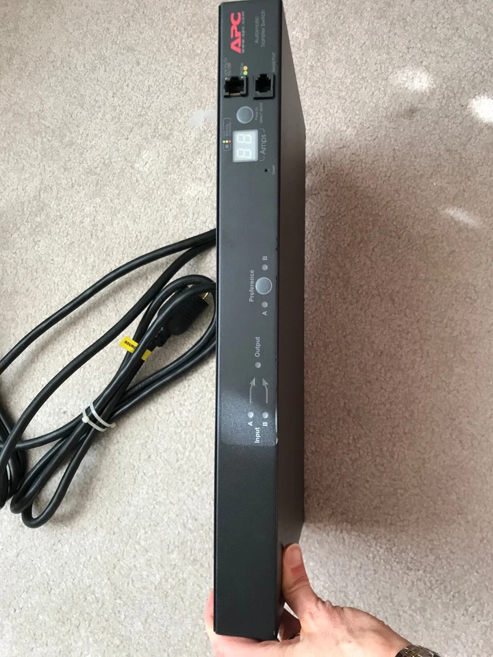 APC AP7752 Automatic Transfer Switch Rackmountable - Image 4 of 4