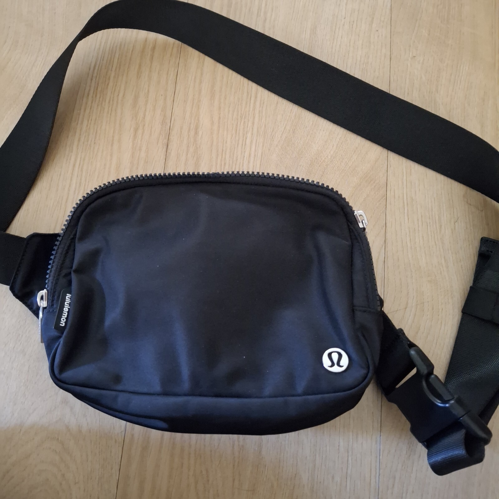 New Lululemon Everywhere Belt Bag 1L Black Brand New Condition