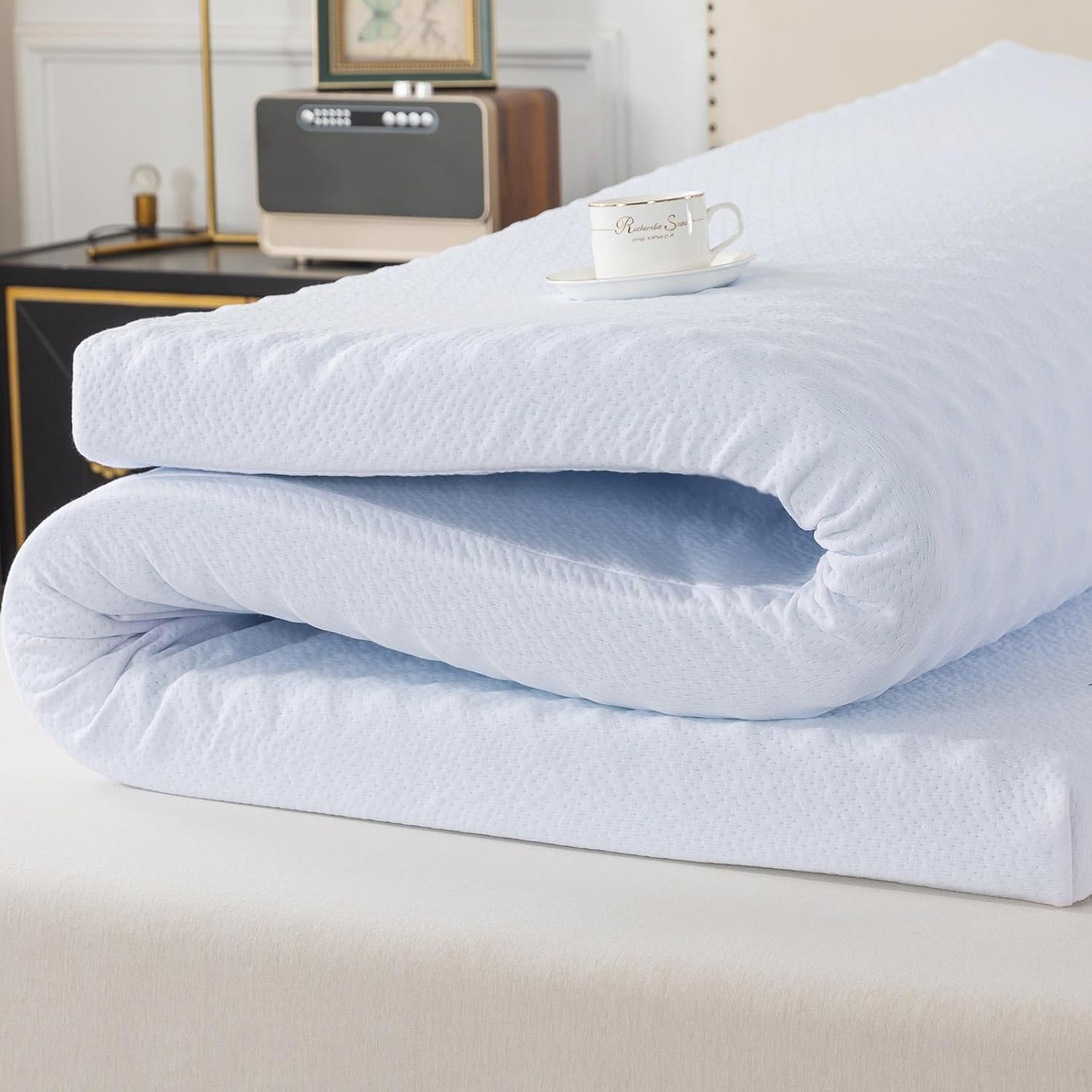 Memory Foam Mattress Topper, Soft Egg Crate Mattress Topper with Breathable Cove
