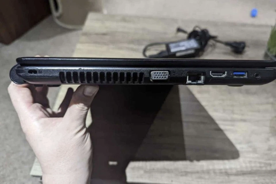 Acer Aspire E1-510-15, 6" (500GB, Inte N2820, 2,13GHz, 4GB Ram) - Bild 3 von 4