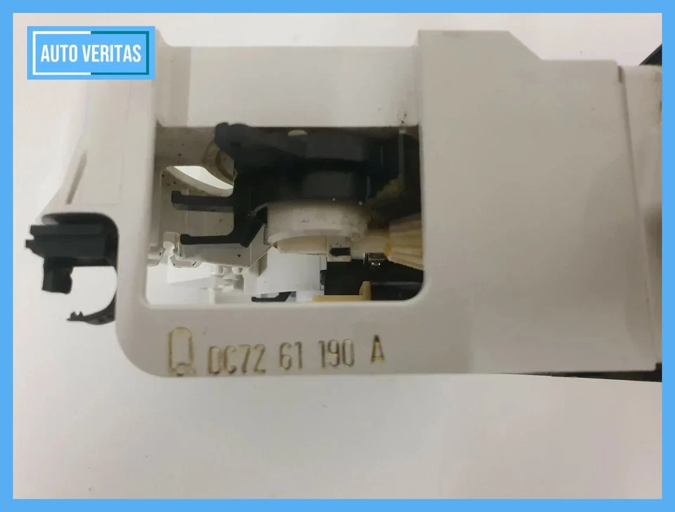 original Mazda Demio heating control panel air conditioning control panel QDC726 - Image 4 of 4