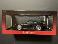 AUTOart RACING DIVISION 1 18 81074 PORSCHE 911(997)GT3 RSR 2010 PLAIN BODY VERSI