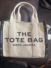 Marc Jacobs The Canvas Star  Tote Bag Beige  crossbody authentic
