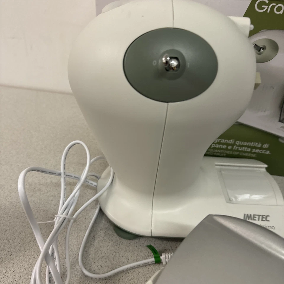Imetec Grattugissima elektrische Reibe, Edelstahlwalze, Aluminiumtrichter B-Ware - Bild 4 von 4