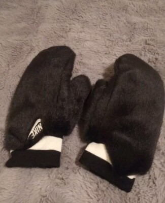 Nike Warm Mittens Faux Fur Unisex Black/White