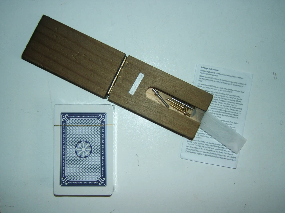 WOODEN FOLDING HINGED CRIBBAGE GAME BOARD CRIB PACK CARDS SCORING PEGS RULES NEW - Image 3 of 4