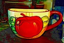COUNTRY FARM STYLE RED APPLE COFFEE CUP HANGING WALL POCKET PLANTER DECOR