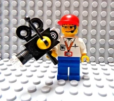 LEGO Classic Movie Town City News TV Cameraman with Camera Blue Legs Red Cap