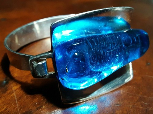 Modernist Bracelet Aqua Blue Stone Signed, Stamped w/Dollar Sign BEAUTIFUL! - Picture 8 of 8