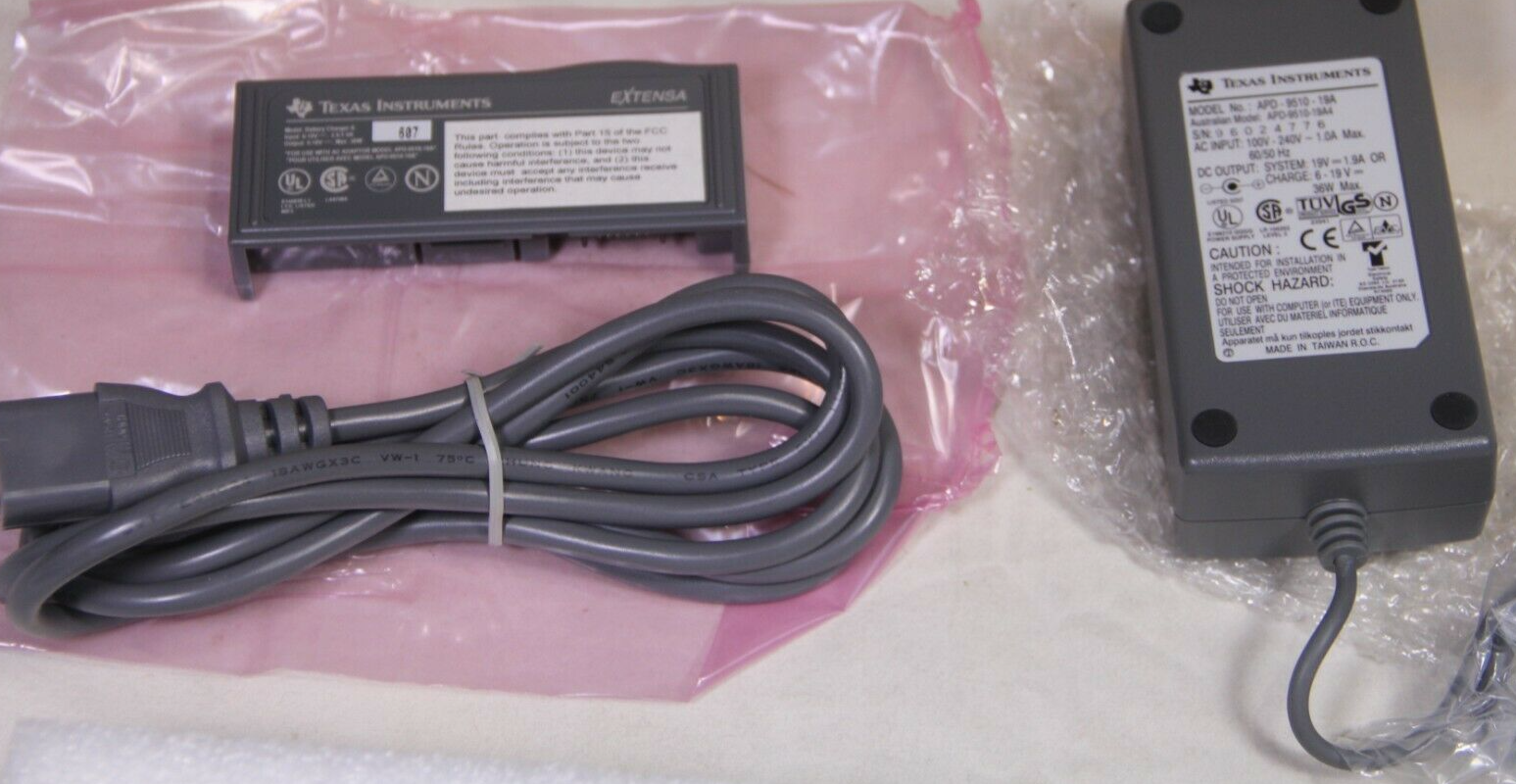 Texas Instruments Extensa Power Supply Original Box for 550/555 Models ...
