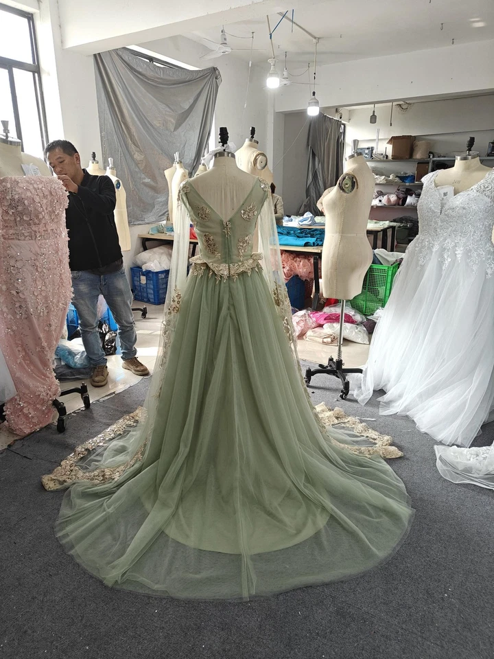 Fantasy Flare Sleeves Long Evening Dress Vintage Victorian Prom Gowns Gold Lace - Image 3 of 4