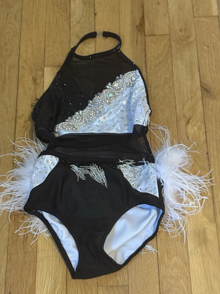 Glamour, Disfraces, Niño, Grande, Blanco y Negro Disfraz Plumado Foto 3 de 4