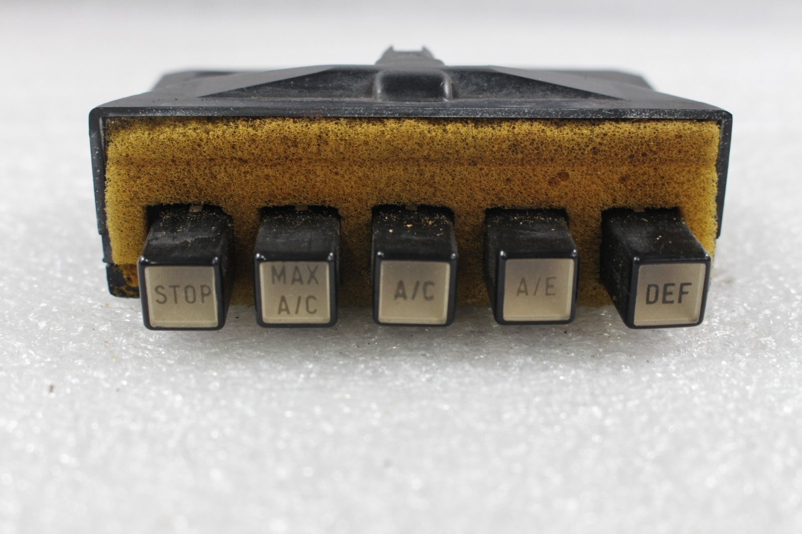 Ferrari Mondial, Temperature / Climate Controls, Used, P/N 60928100